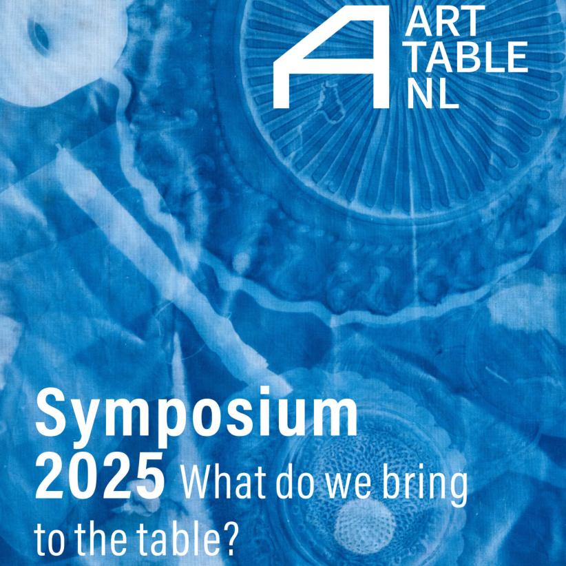 Frida Berntsen. Blueprint of matter, blueprint of mind voor ArtTable, cyanotype on tablecloth, 2025.