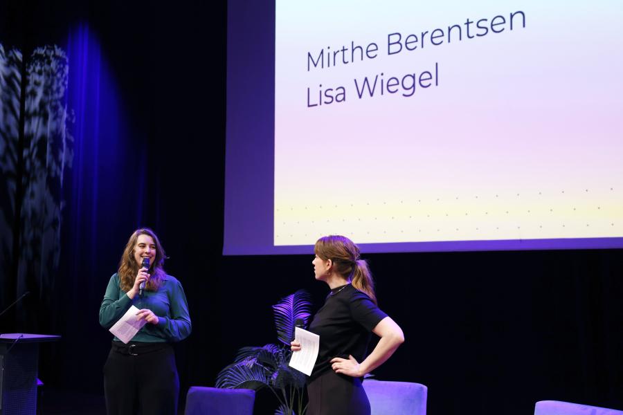 Lisa Wiegel en Mirthe Berentsen - © Sofie Knijff